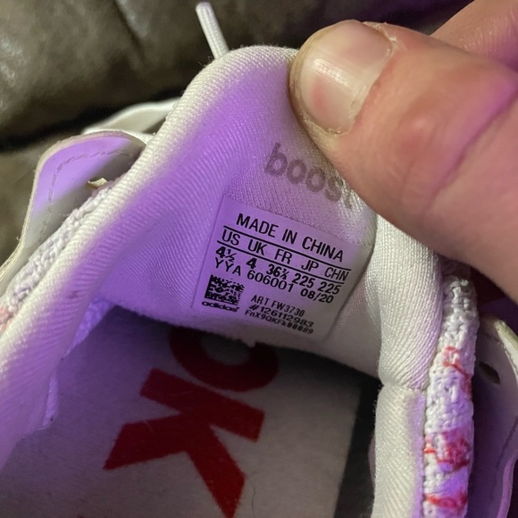 Adidas UltraBoost DNA 4.0 Tie-Dye White Running Shoes Size 4.5 Women’s - Picture 2 of 4